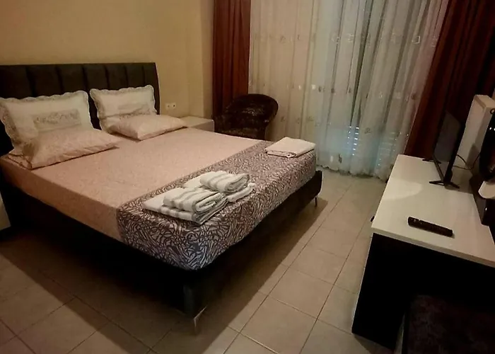 Summer House Foinikounta *